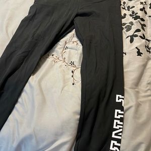 Love pink leggings nwt